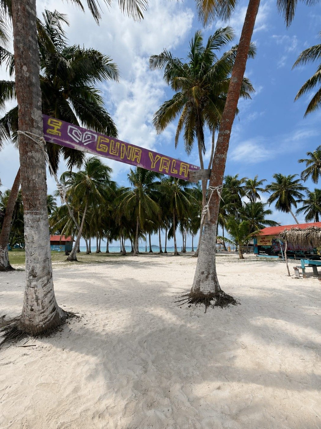 Entrada a la comarca Guna Yala en Isla Chichime