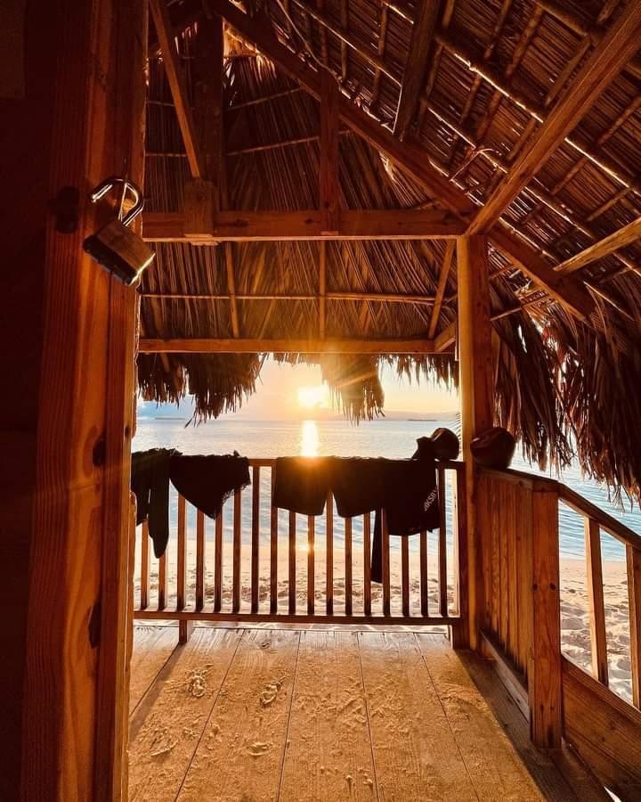 Atardecer desde una cabaña en Tubasenika